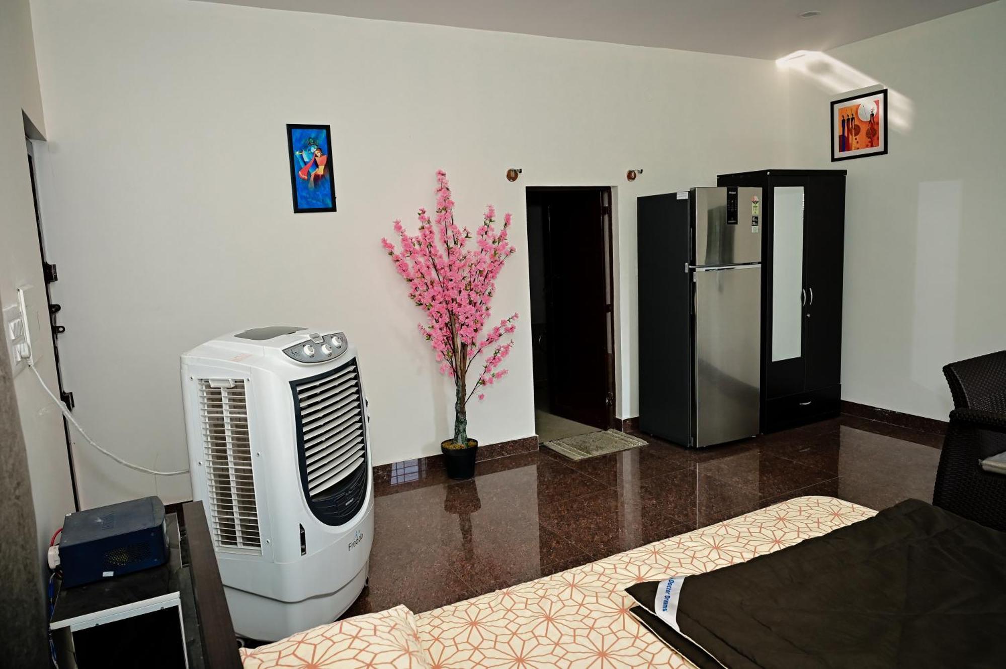 Raj Home Stay Майсур Экстерьер фото